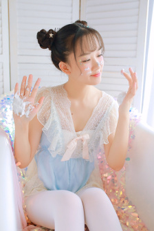 男人与女人亲嘴